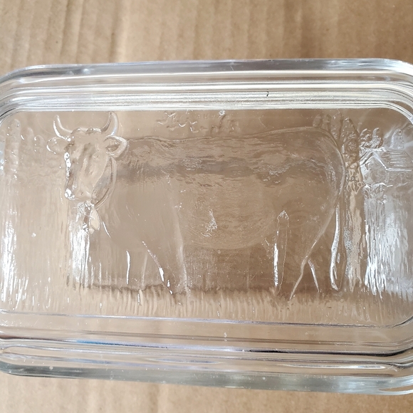 Vintage Arcoroc Clear Glass Lidded Butter Dish - Picture 2 of 3